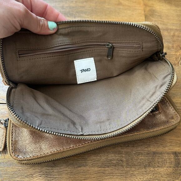 Tano Gold Leather Folding Wallet Zip Around Phone Compartment Super Soft - Picture 3 of 10